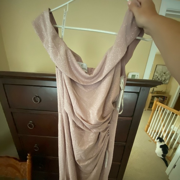 Oleg Cassini off the shoulder gown - Picture 3 of 4